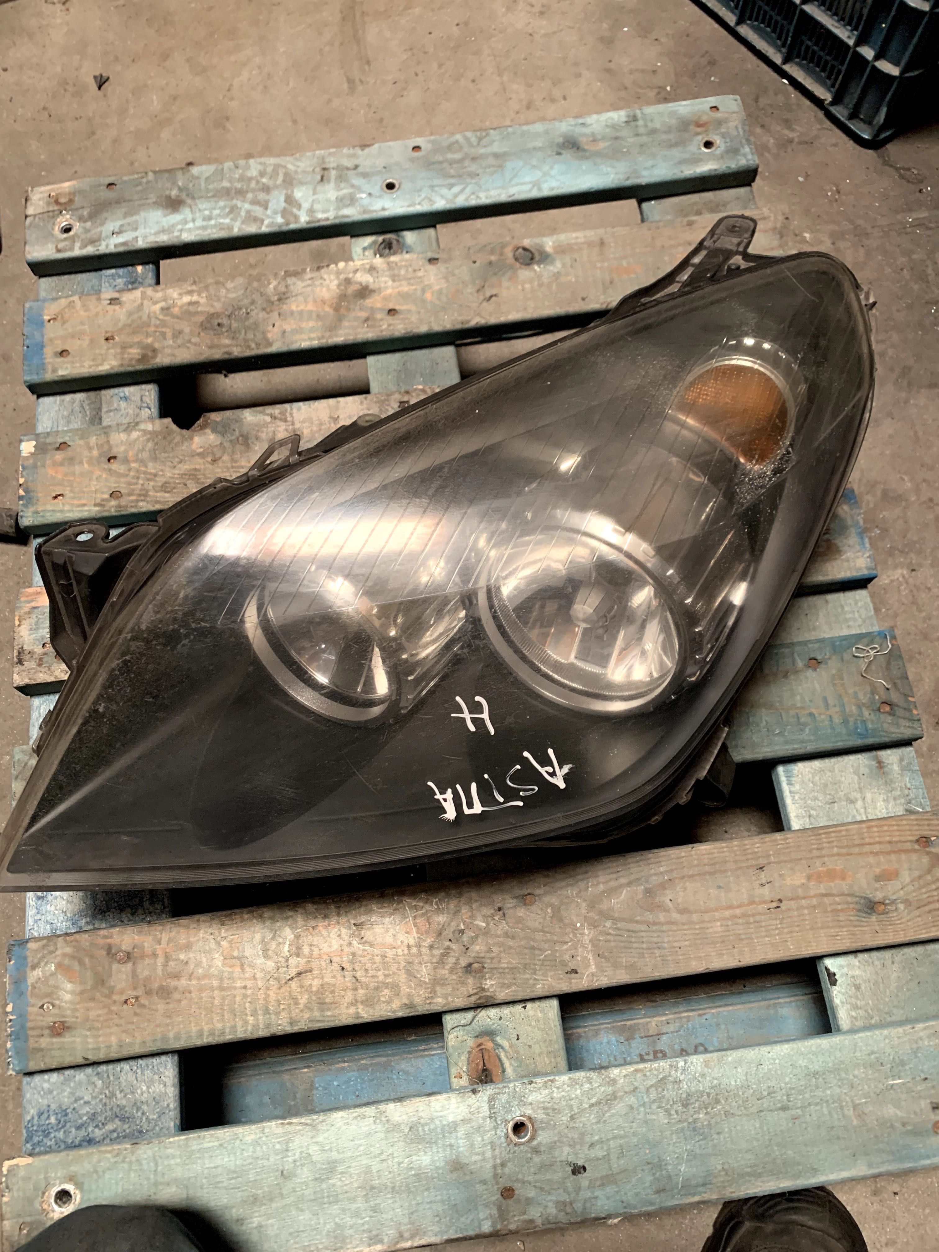 Farol Esquerdo Opel Astra H