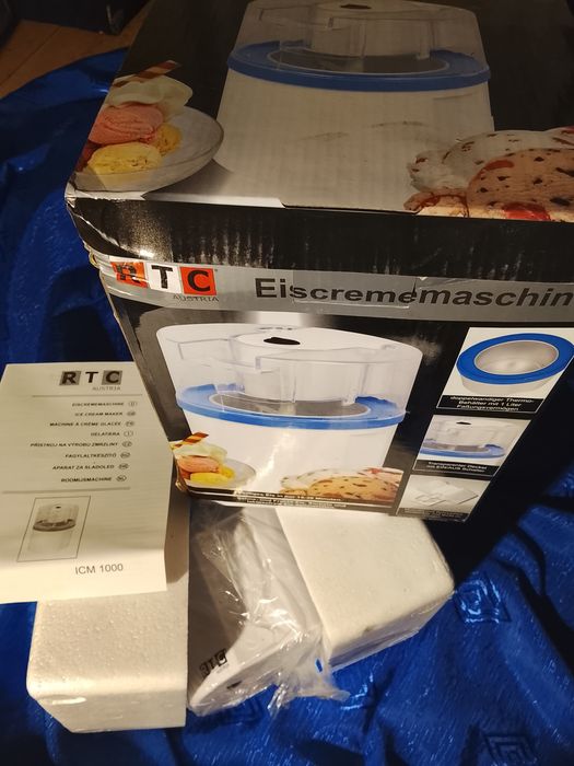 Maszyna do robienia lodów j firmy RTC Austria model ICM 1000