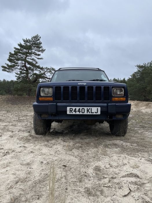 Jeep Cherokee 2,5 tdi