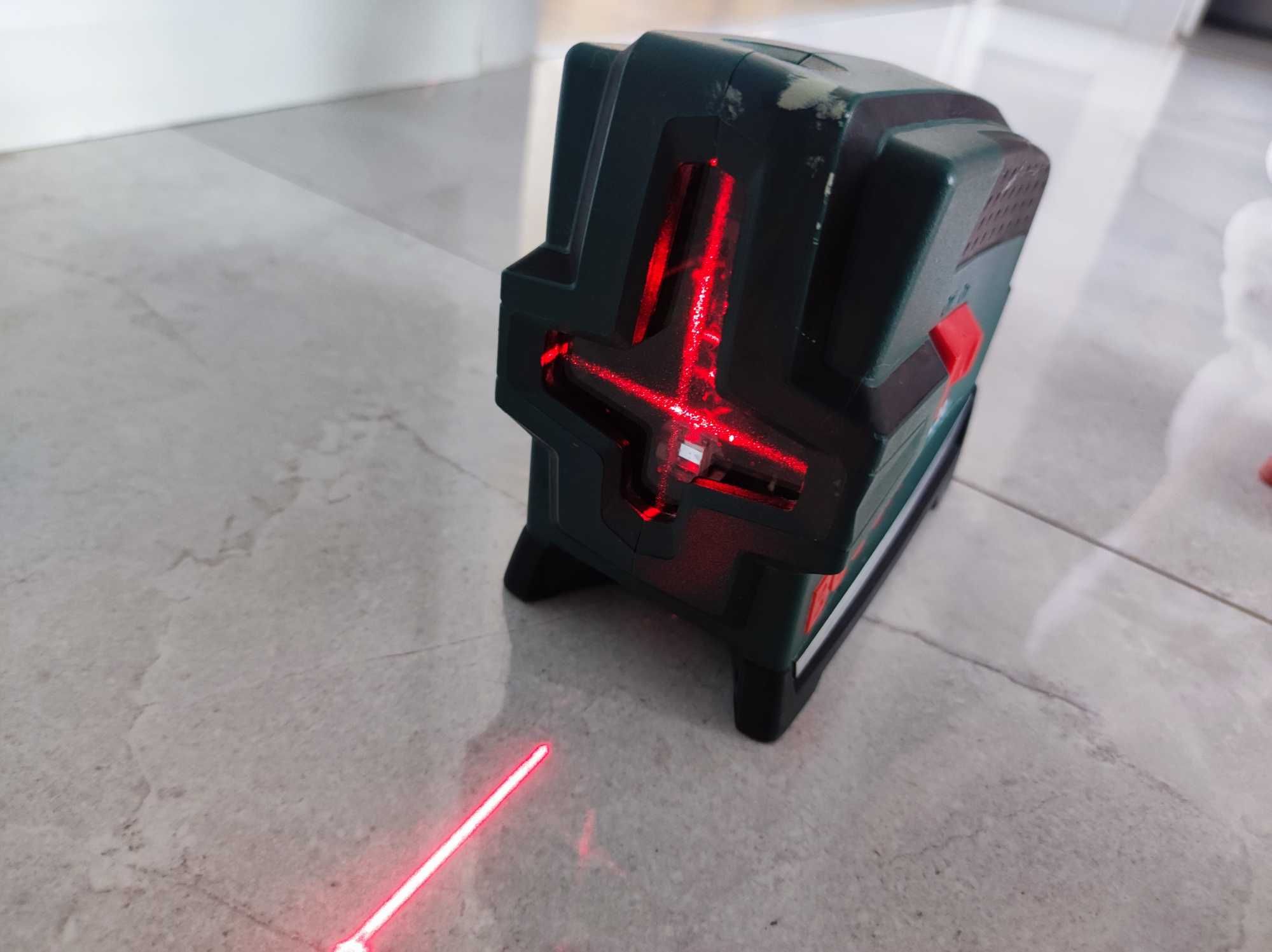 Laser krzyżowy Bosch stan bdb