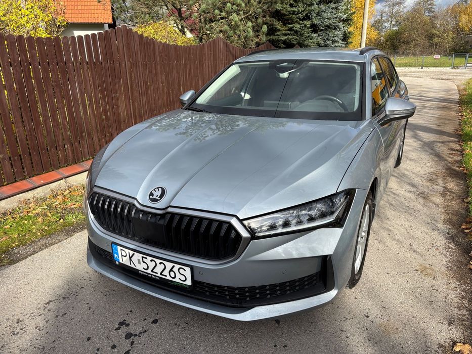 Skoda Superb 2.0 150KM Alu16” Automat Tempomat ACC Kamera Navi Radio CarPlay F-VAT
