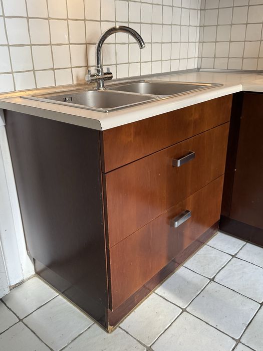 REZERWACJA PILNIE  ZA DARMO meble kuchenne fornir drewniany plus okap