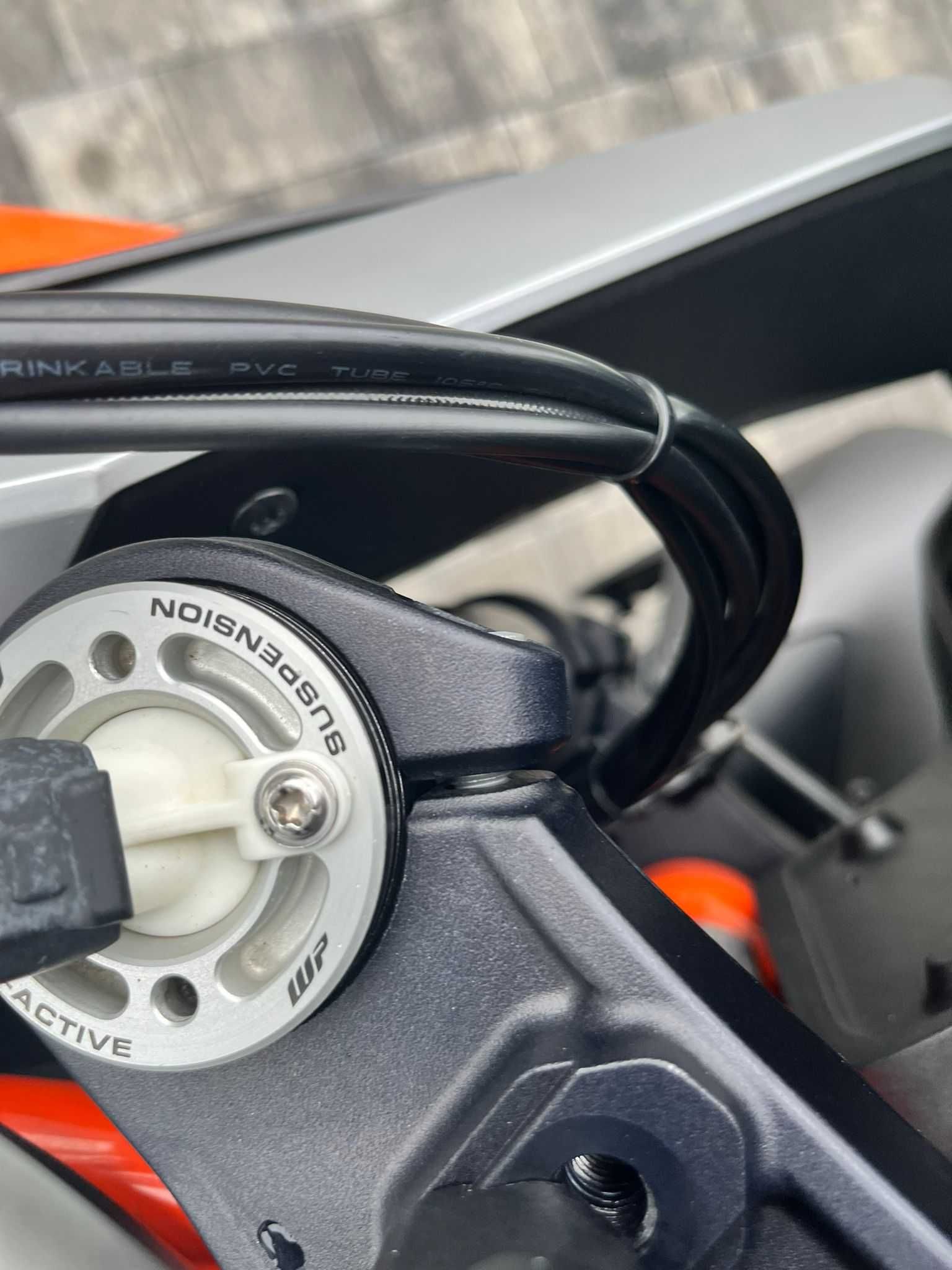 KTM  SUPER DUKE GT 1290  tryby jazdy el zawieszenie