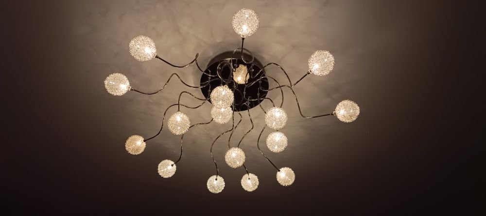 Lampy oświetlenie do pokoju jadalni