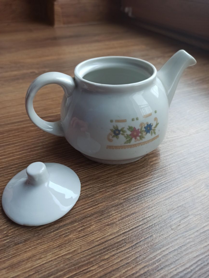 Dzbanek dzbanuszek do herbaty porcelana