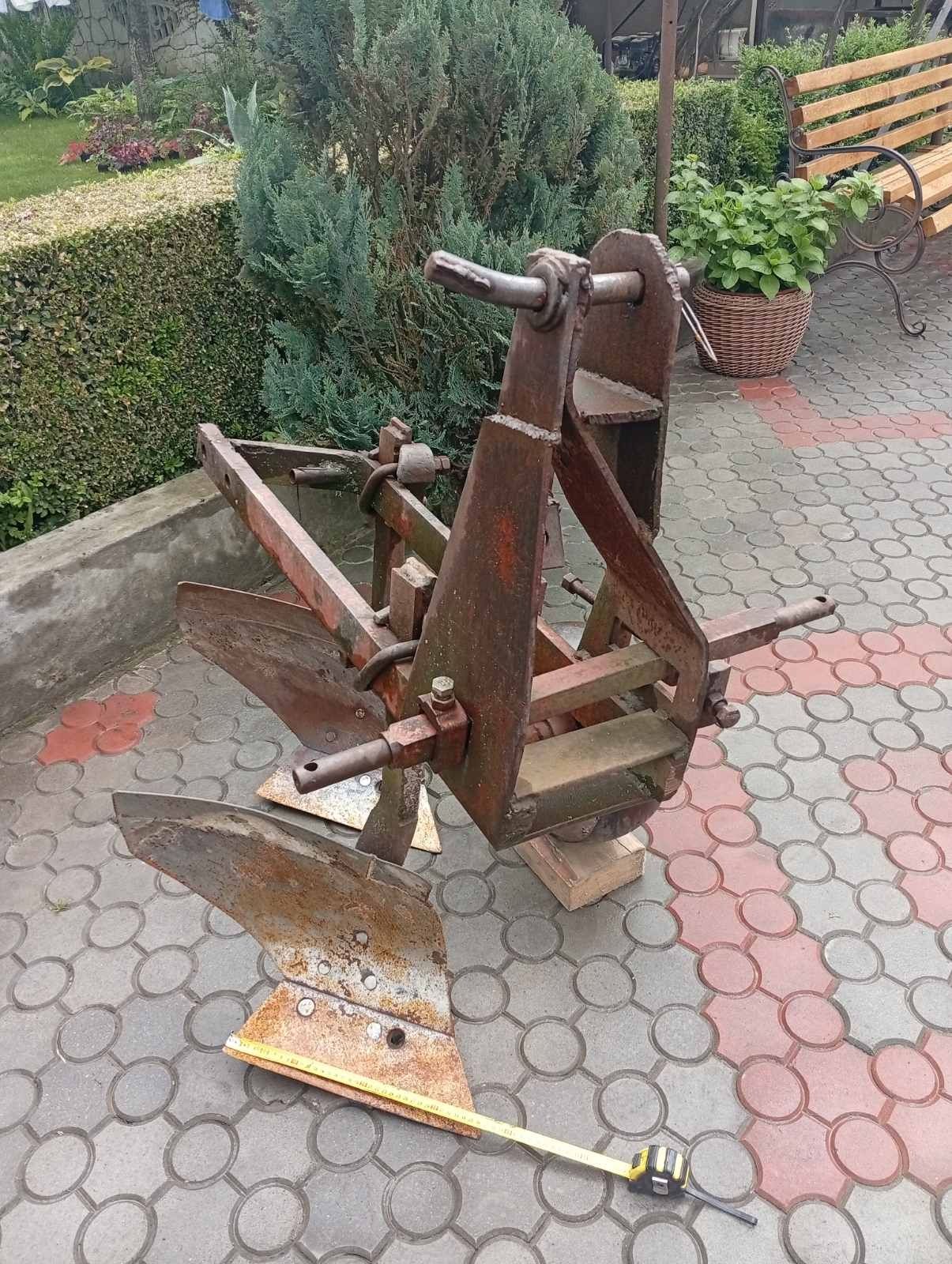 Продам Плуг двохкорпусний