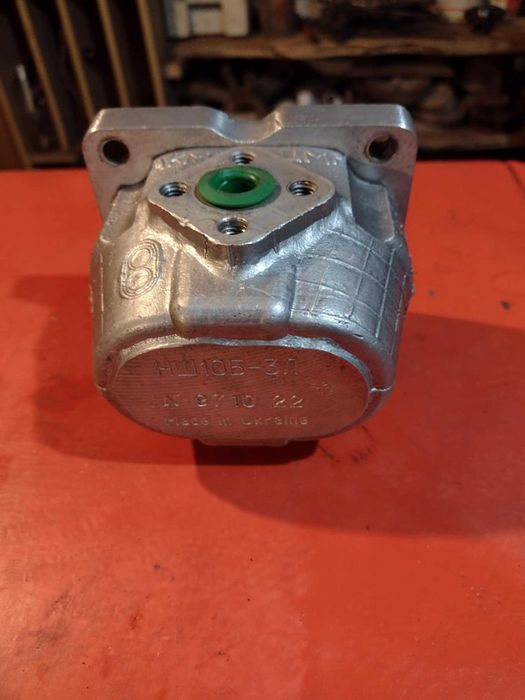 Pompa hydrauliczna podnośnika T25 Władymiriec