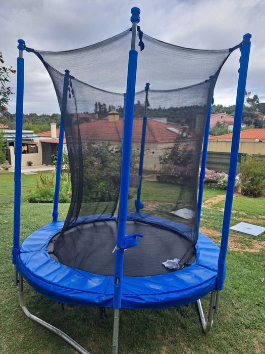 Trampolim Criança