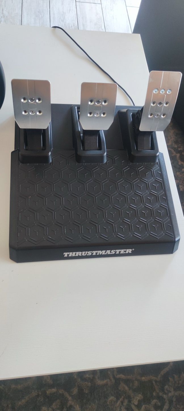 Kierownica Thrustmaster T248 plus shifter ponad rok gwarancji