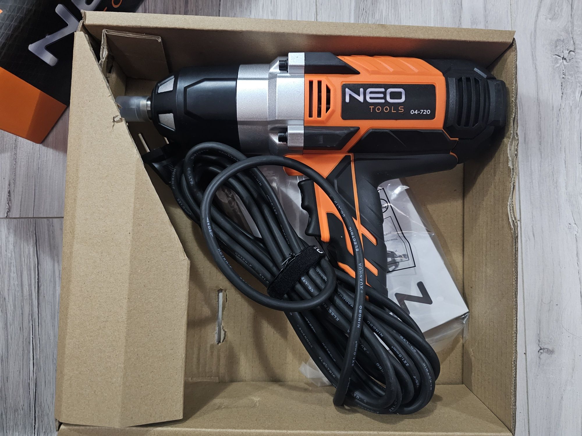 KLUCZ UDAROWY 1020W, 950 NM NEO TOOLS 04-720

NEO TOOLS 04-720