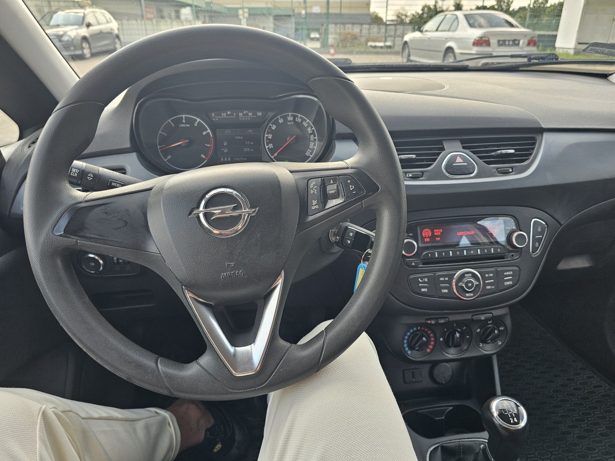 Opel corsa 2016 niski przebieg 1.4 benzyna okazja zamiana salon polska