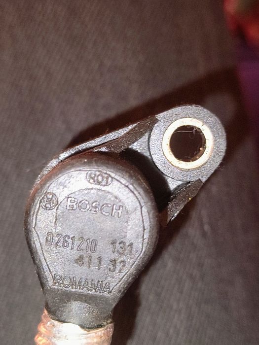 Opel Omega V6 czujnik położenia wału korbowego Bosch