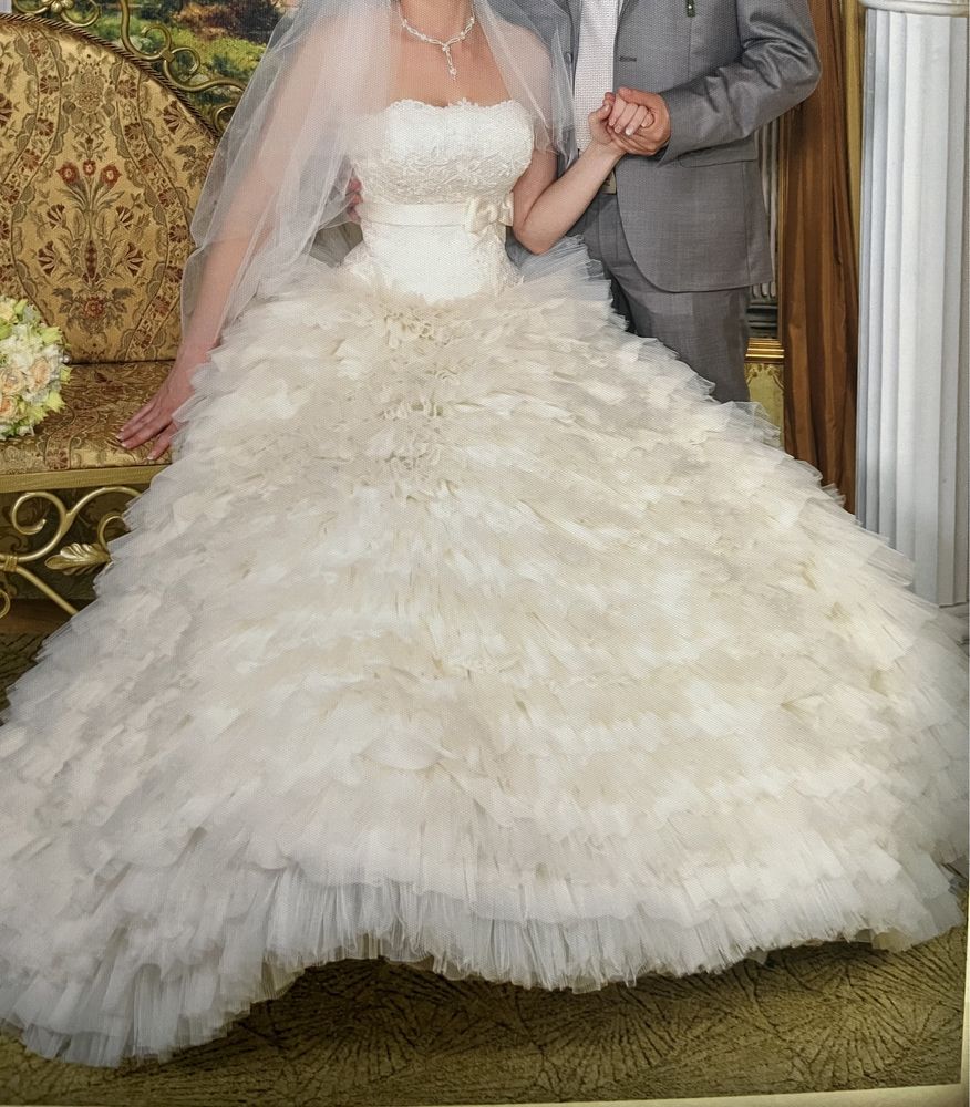 Шикарна весільна сукня УкрШик