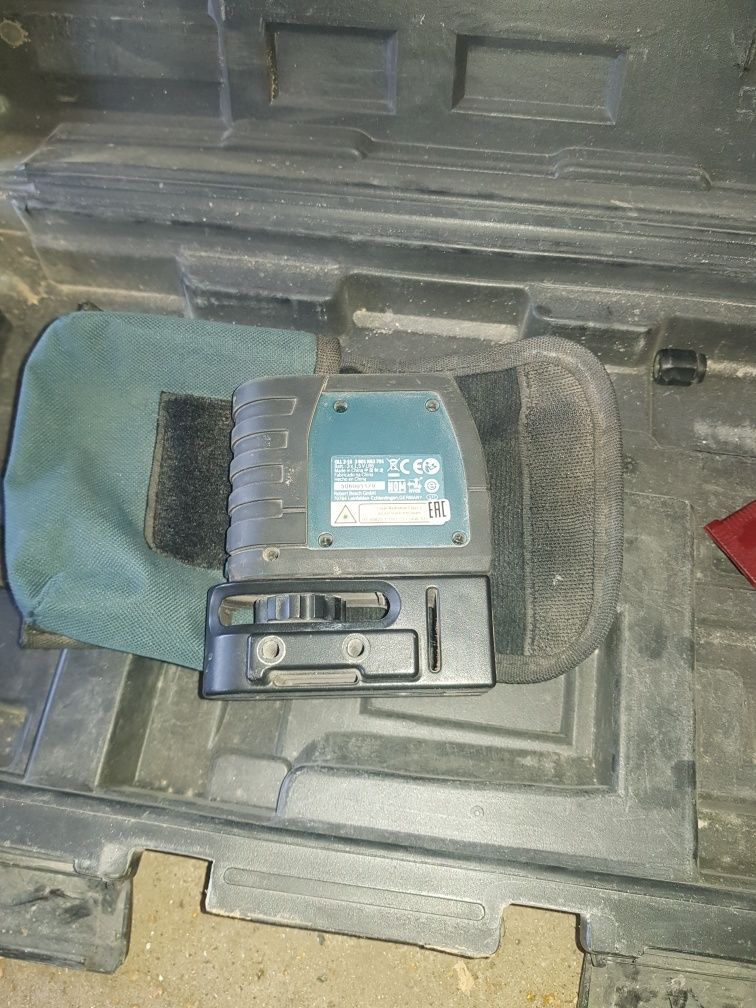 Продам лазерний рівень Bosch