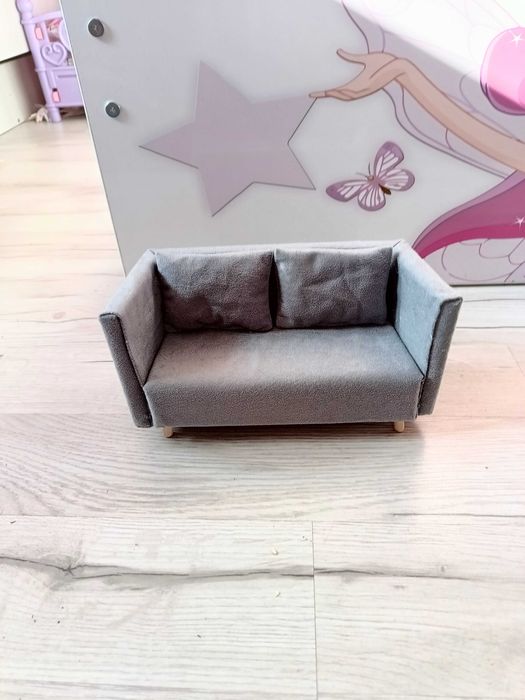 Lalki barbie,meble dla lalek,kanapa
