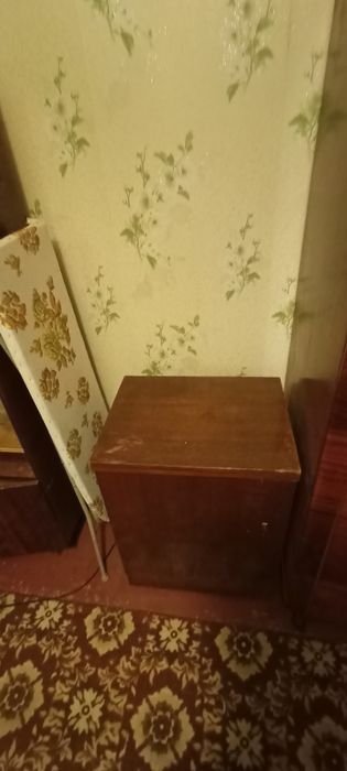 Ножная швейная машинка отдам за символ суму