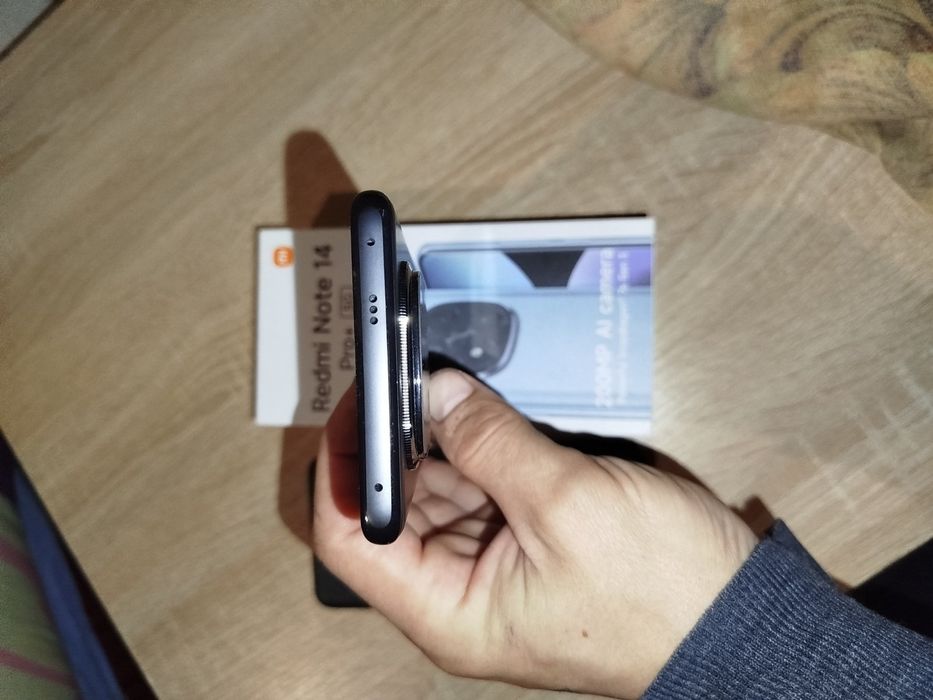Продаю телефон Xiaomi Redmi Noute14 Pro plus 5g