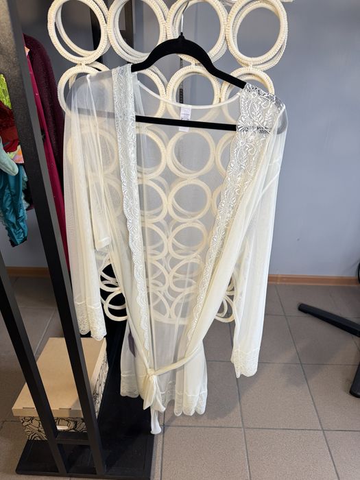 Продам білизну цілим лотом,білизна уся нова брендова