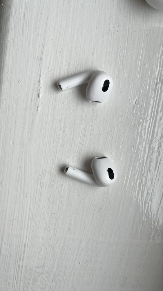 AirPods (3-го покоління)