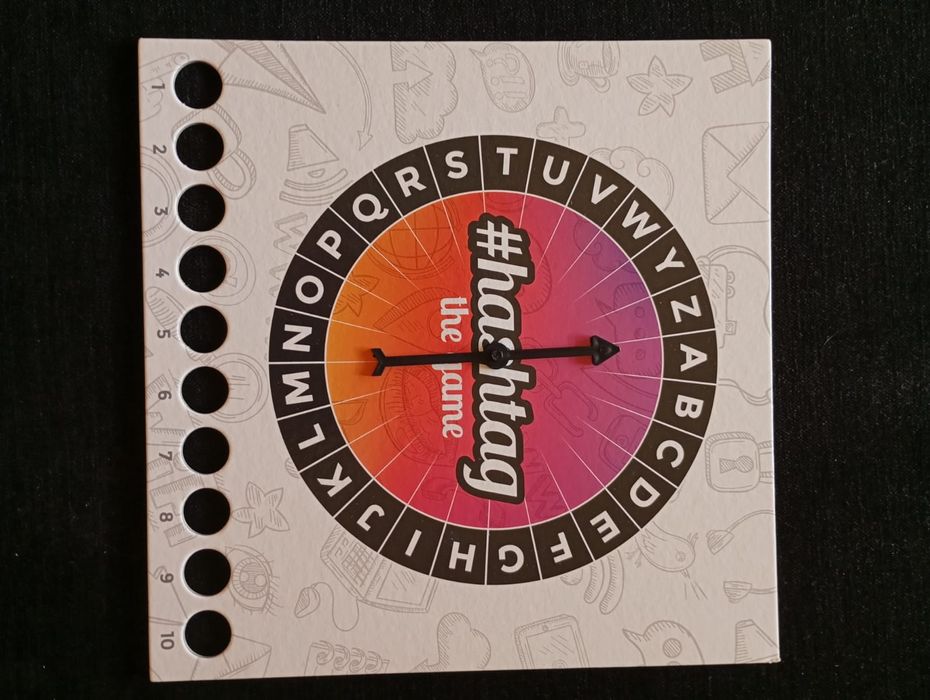 Vendo jogo de tabuleiro #Hashtag