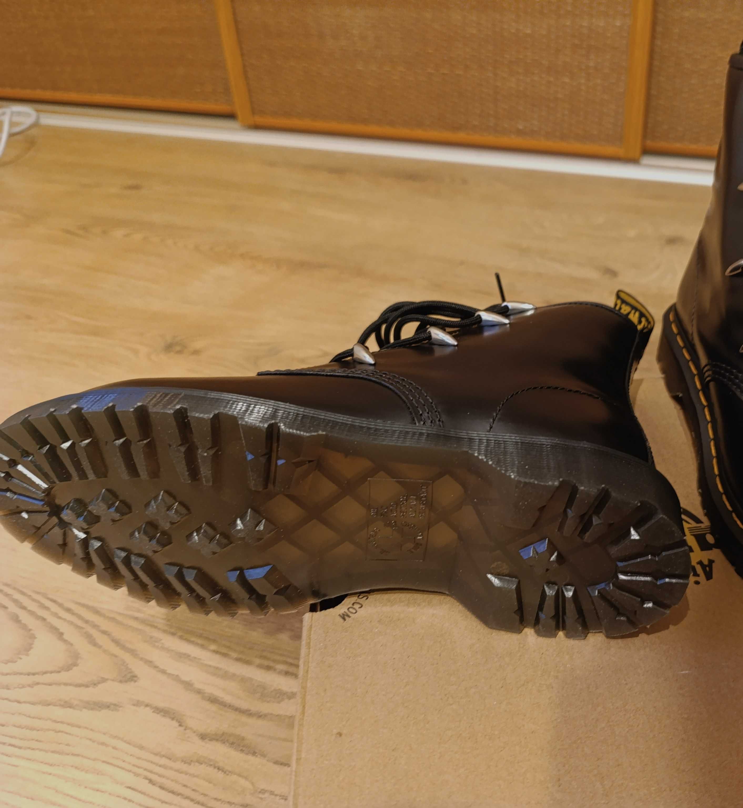 Dr. Martens Glany 1460  Czarne rozm. eur. 42