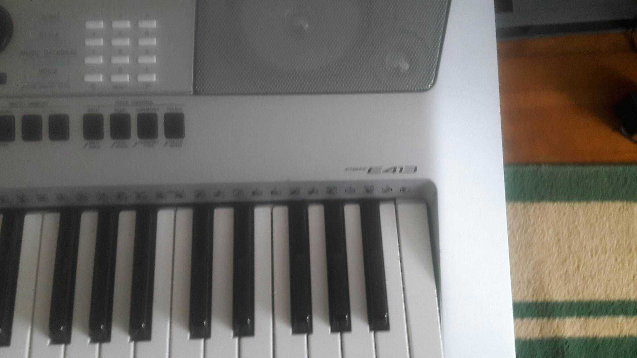 Синтезатор Ямаха  Yamaha psr et413