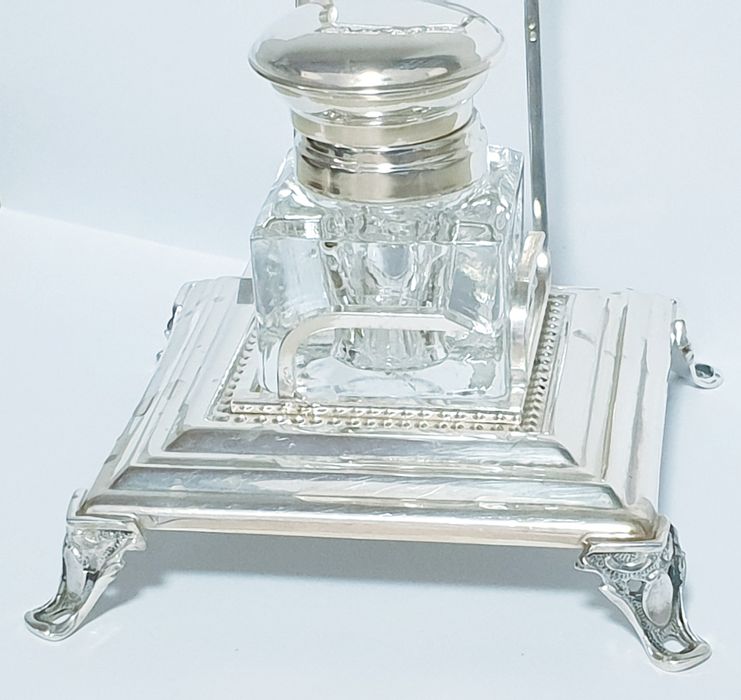 Fantástico antigo tinteiro D. Maria em prata portuguesa