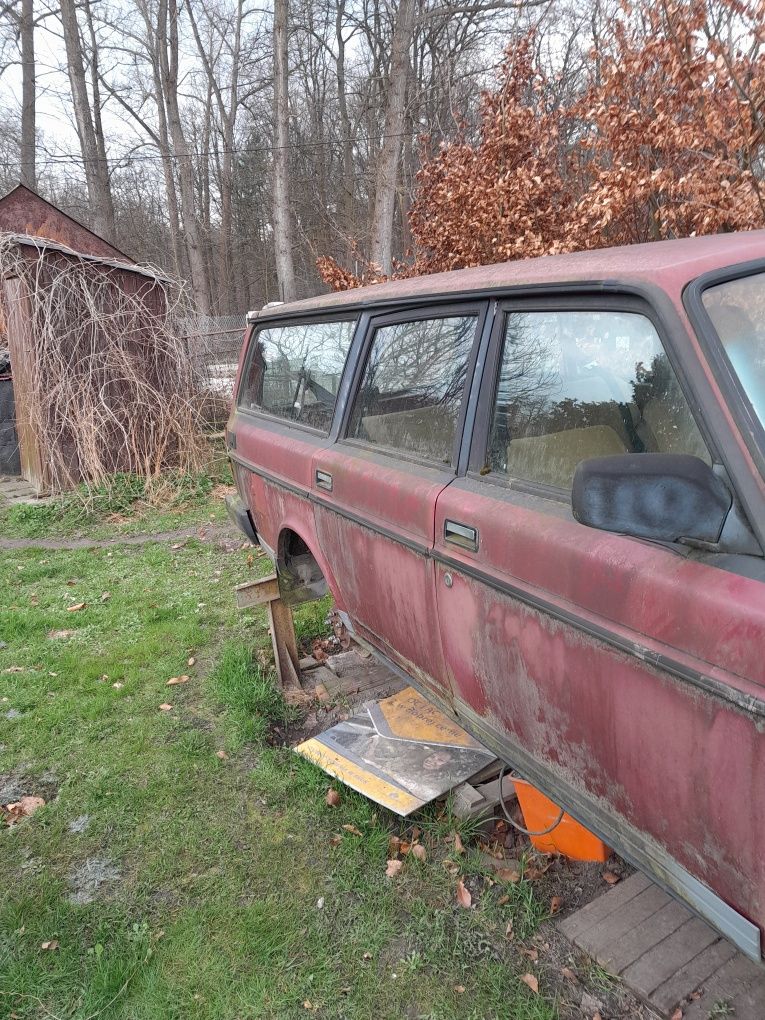 Volvo 240 gl na części