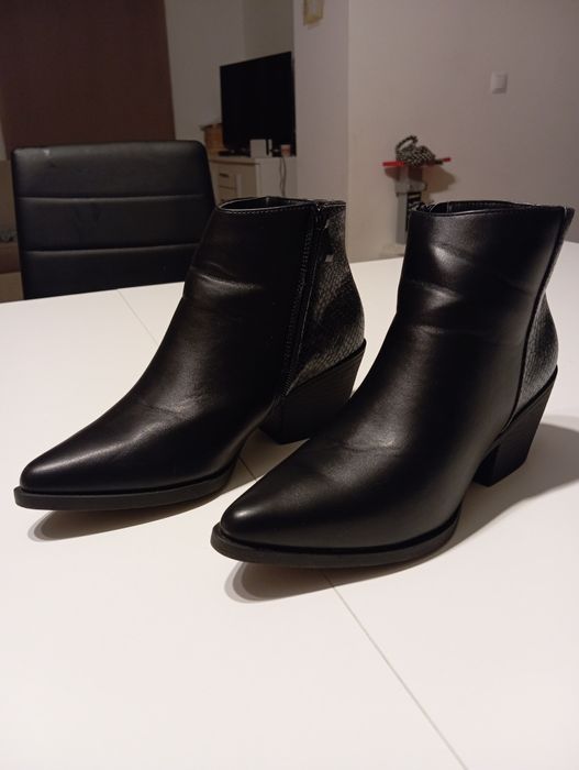 Kozaki na obcasie 36 kolekcja C'M Paris