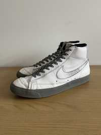 Nike Blazer Mid 77