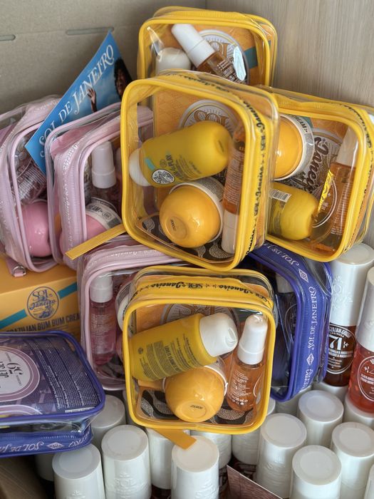 Набір в косметичці sol de janeiro | ОПТ ТА РОЗДРІБ