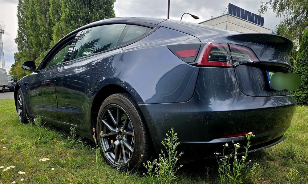 Wynajem Aut Na Taxi Uber Bolt TESLA 3 Tanio