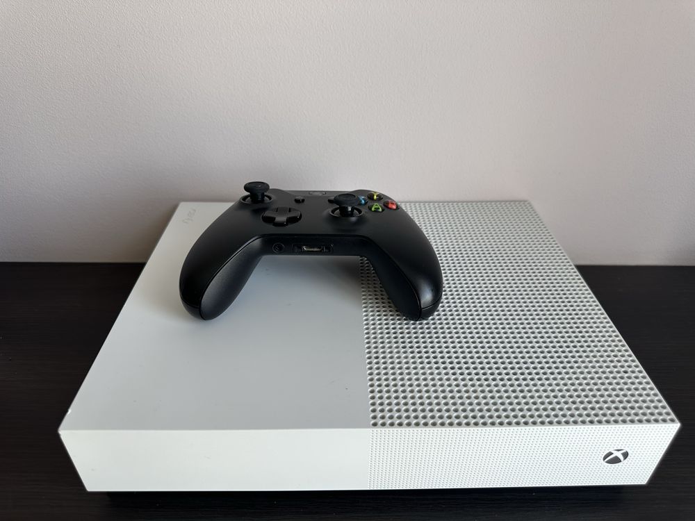 Xbox One S z dyskiem 1TB
