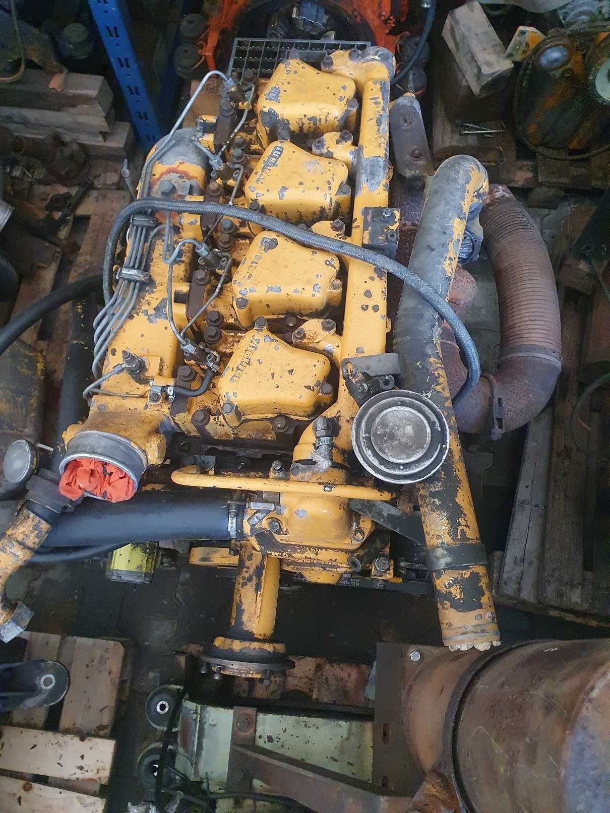 koparka liebherr 902 silnik D904 TI moc 100 KW kompletny silnik