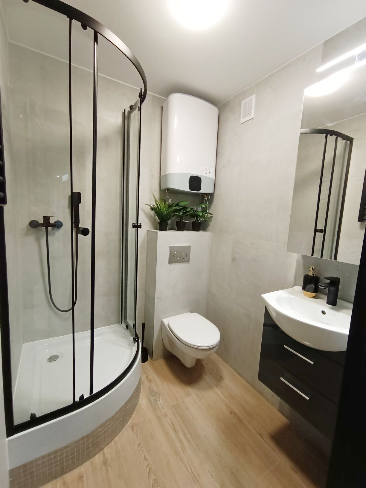 KAWALERKA z wydzieloną SYPIALNIĄ 29 m2 Centrum