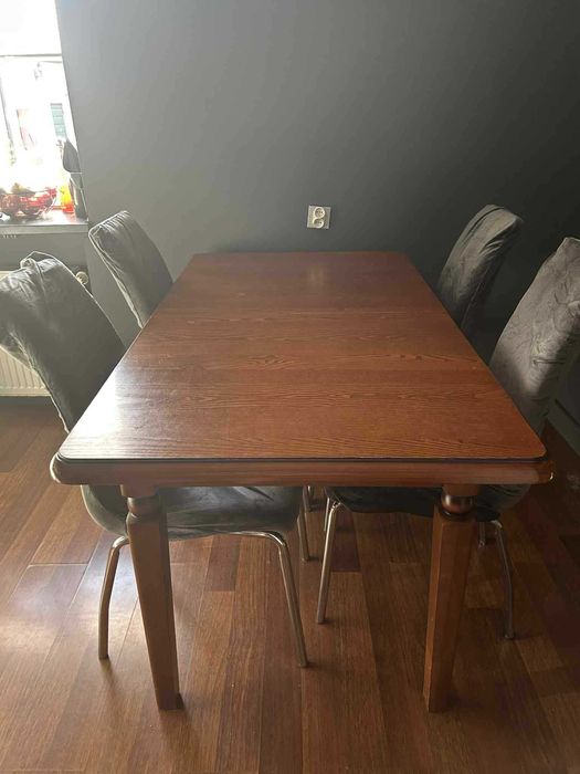 Stół drewniany 160x90 cm z chowaną przedłużką – Cena do negocjacji!