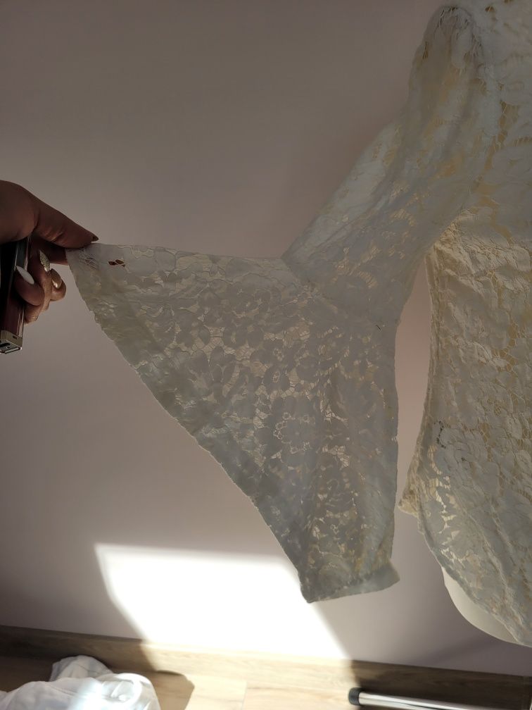 Koronkowa koszula
Biust ok. 48cm 
Długość ok. 65cm