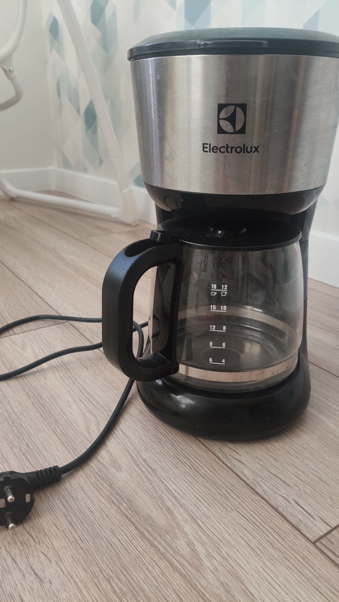Крапельна кавоварка Electrolux EKF3700