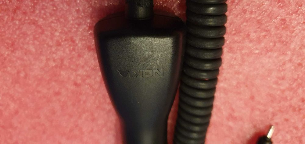 Ładowarka samochodowa  oryginalna Nokia DC - 4