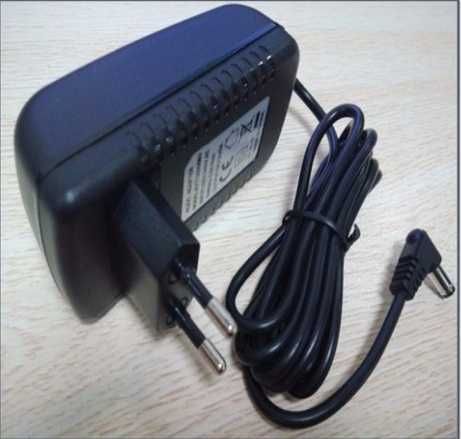 Зарядное устройство. OPUS BT-C3100 V2.2 XTAR NITECORE Li-ion 3.7 18650