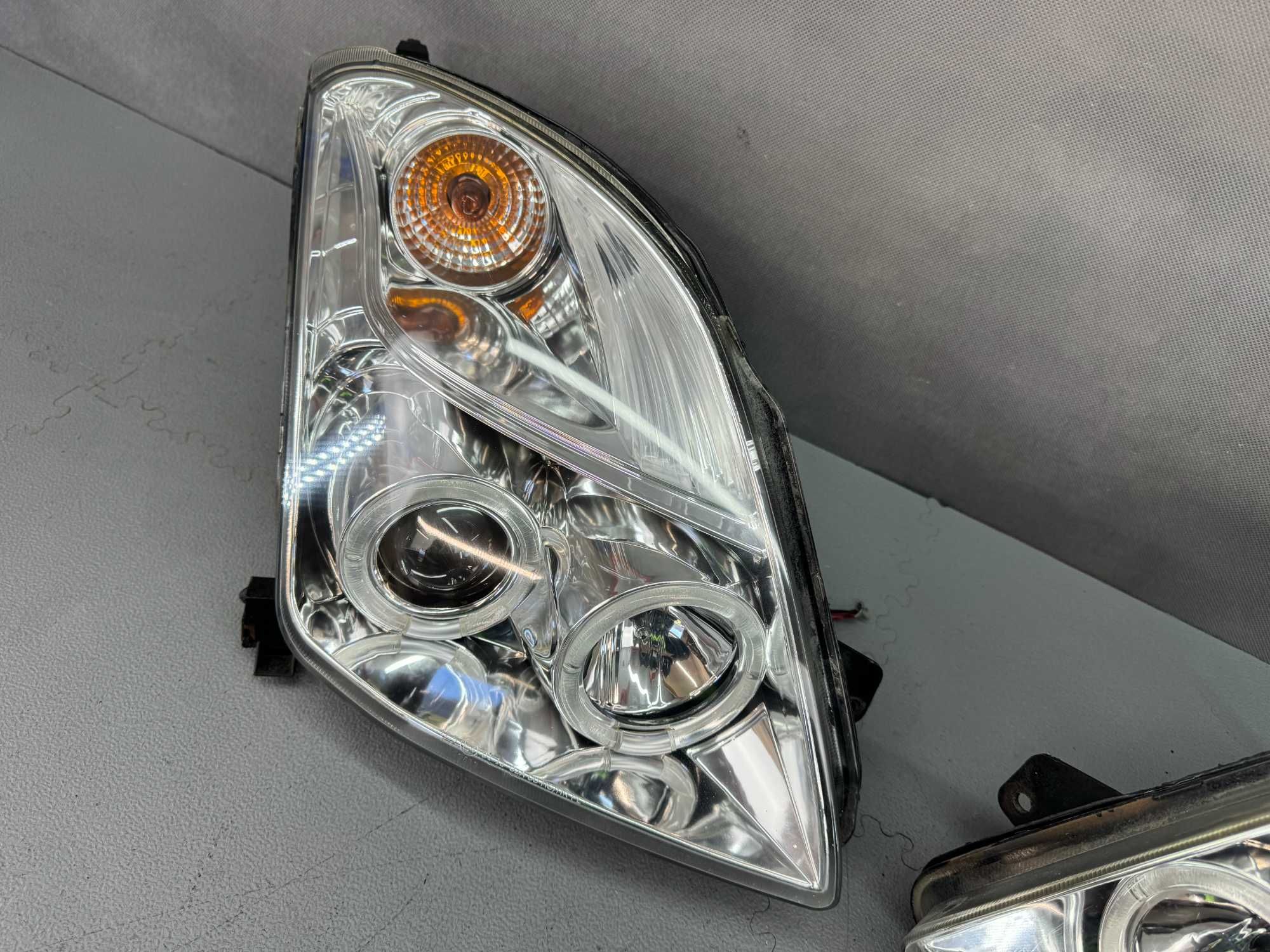 Suzuki Swift IV Lampy Przednie Lewa+Prawa Komplet Europa Ringi LED