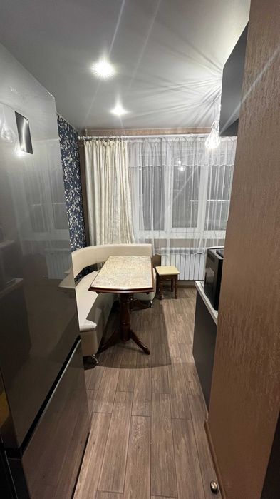 Екс! Продам 2к квартиру 52м2! Новий ремонт! Метро Академика Павлова!