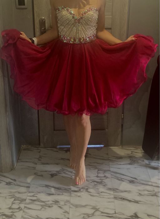 Sukienka zdobiona cudo