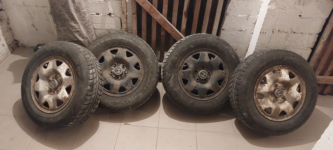 Koła zimowe honda crv I 5x114,3 r15/70/205