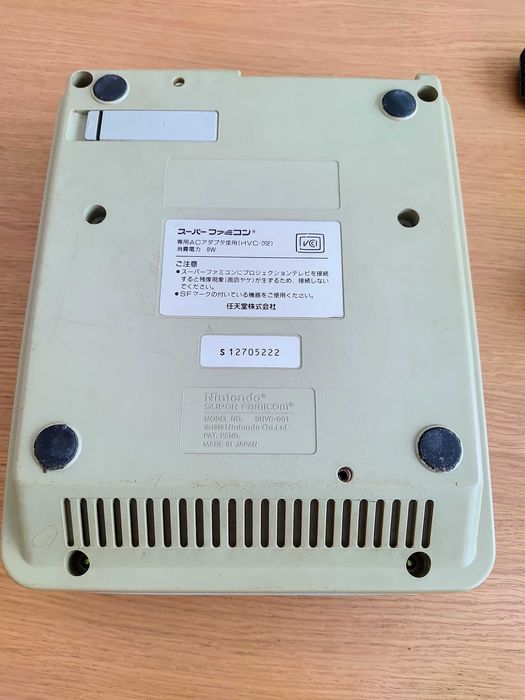 Consola Nintendo Super Famicom (SNES)