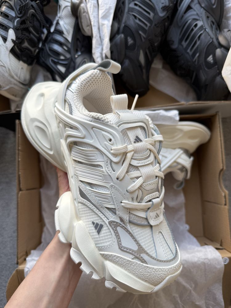 Adidas XLG Runner Deluxe  IH7795
