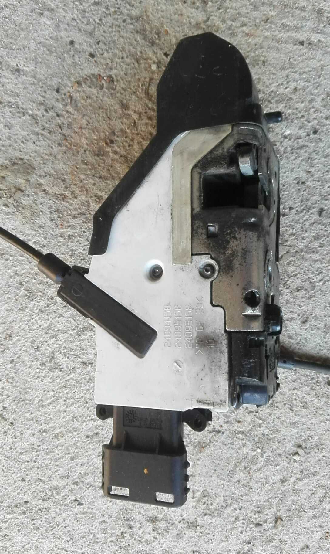 Citroen C3 Picasso Zamek prawy przód przedni 6pin