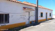 Moradias para recuperar em Odivelas, Beja * Visitas Temporariamente Su