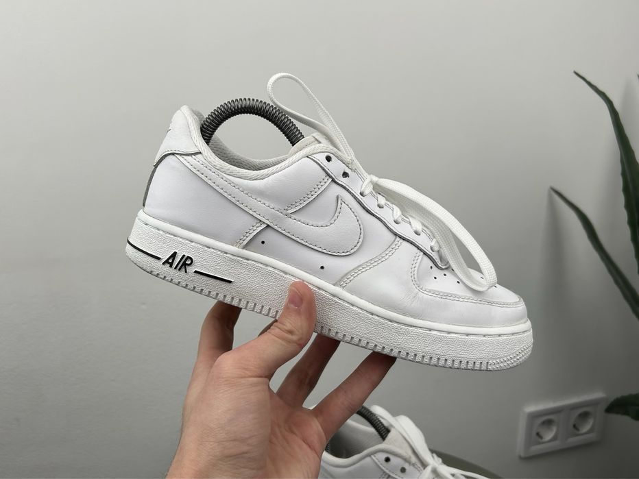 Оригінал! Кросівки шкіряні Nike Air Force 38 розмір 02199