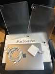 Macbook pro 13 M1 w bd stanie A2338